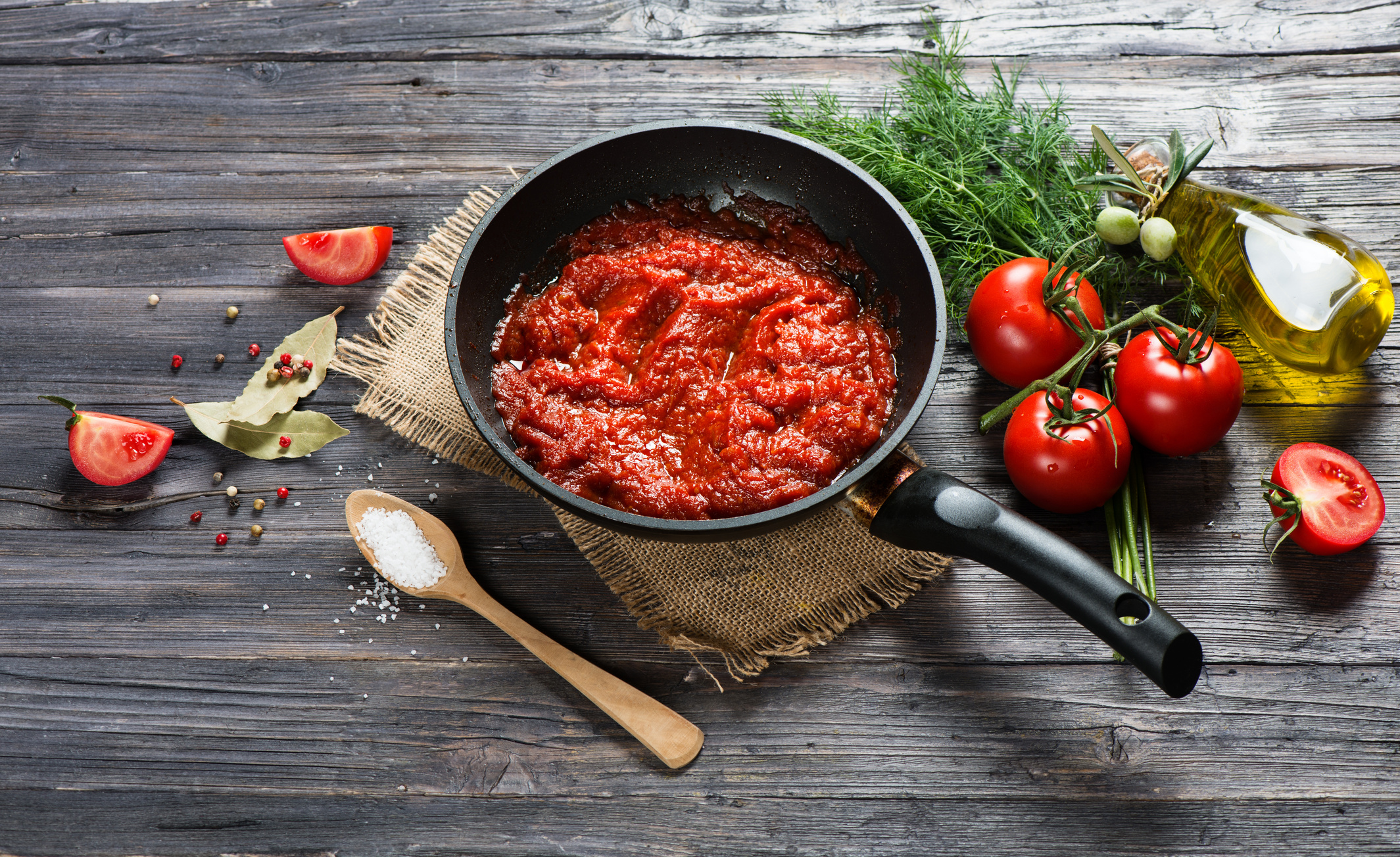 Tomato sauce paste